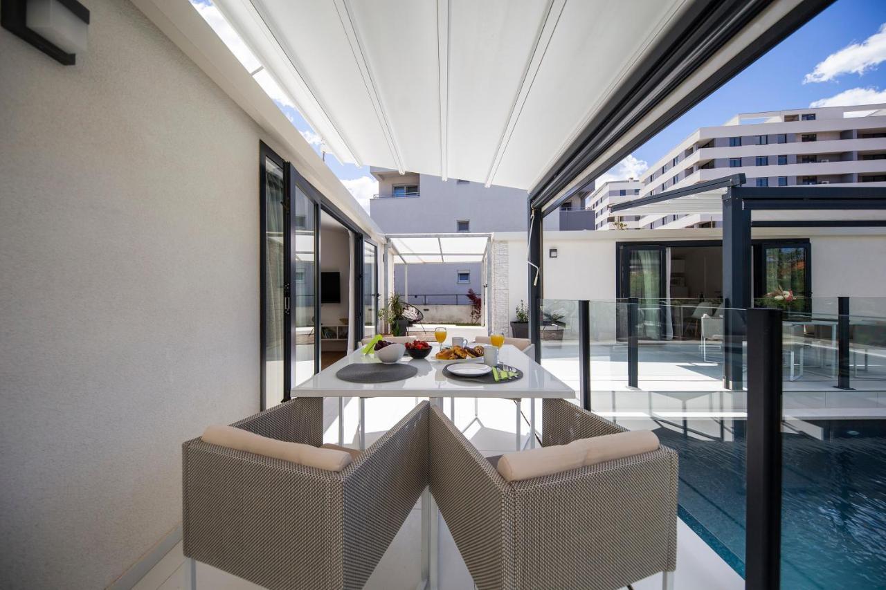 First Apartment Zadar Luaran gambar