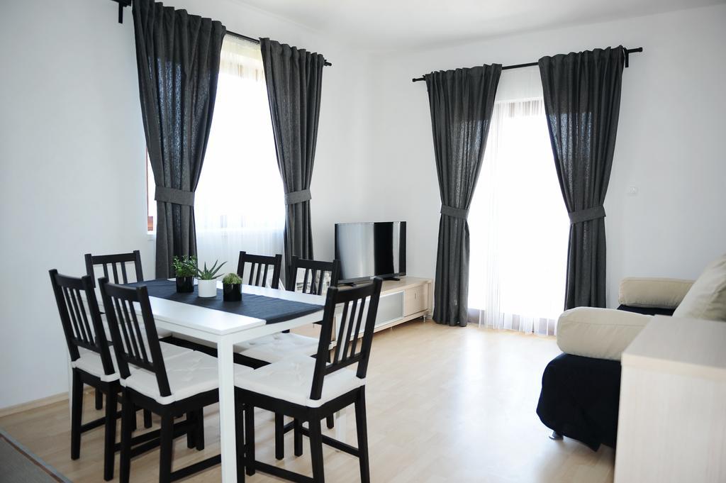 First Apartment Zadar Luaran gambar