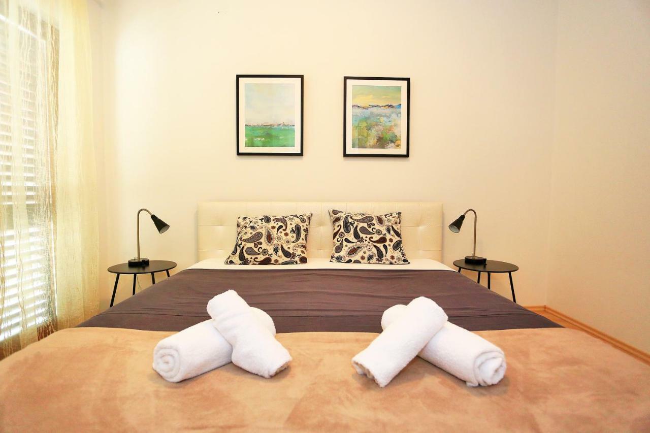 First Apartment Zadar Luaran gambar