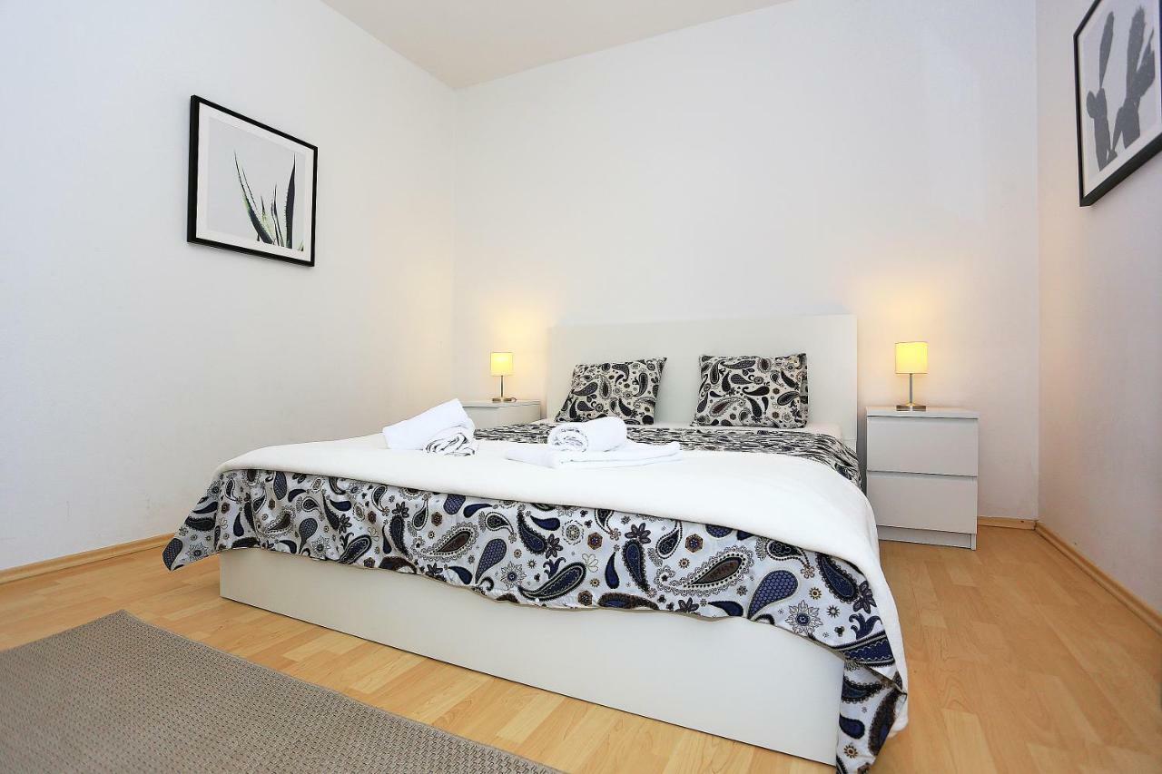 First Apartment Zadar Luaran gambar