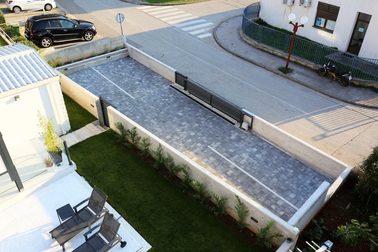 First Apartment Zadar Luaran gambar